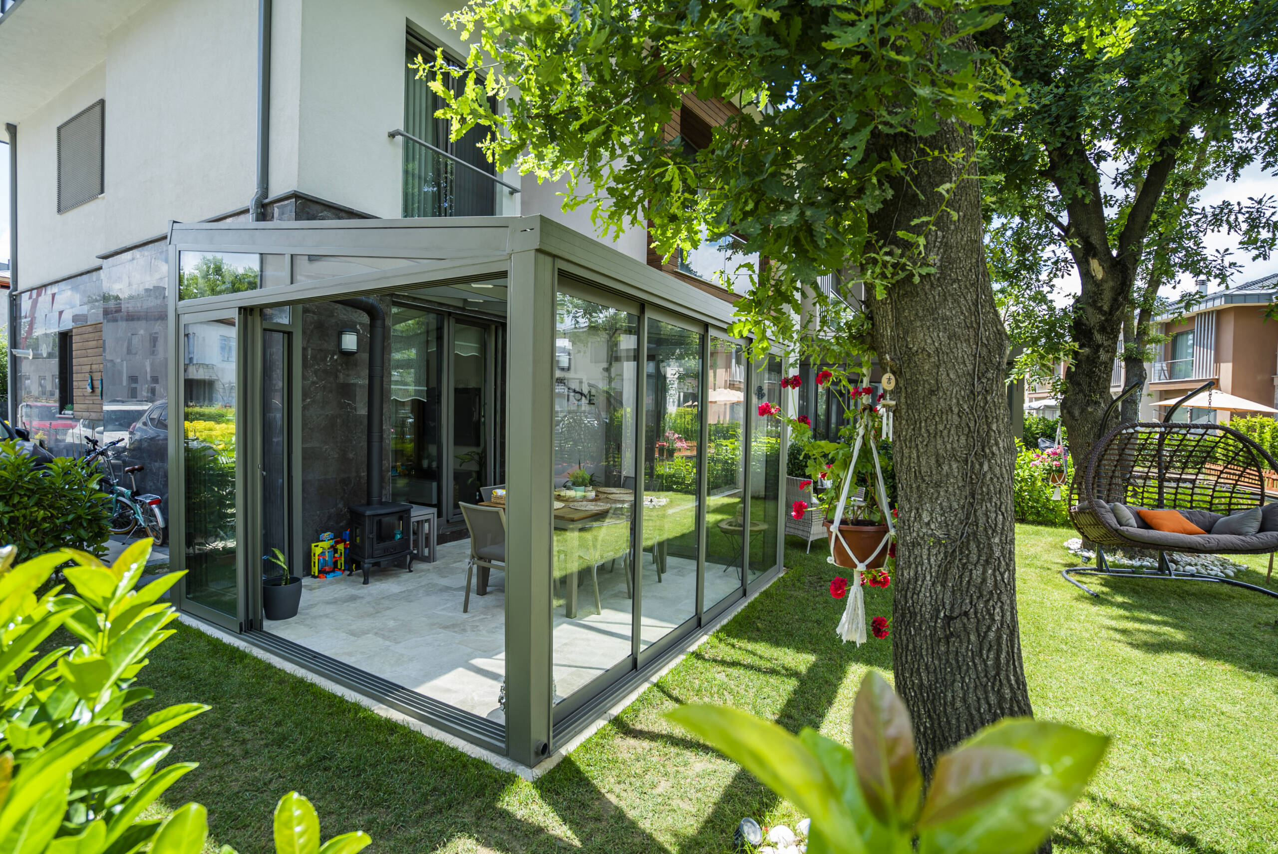 VİLLA – SÜRME CAM BALKON